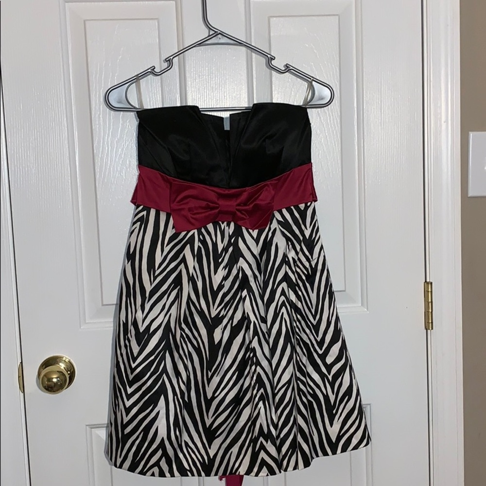 Zebra print strapless dress with pink tie detail